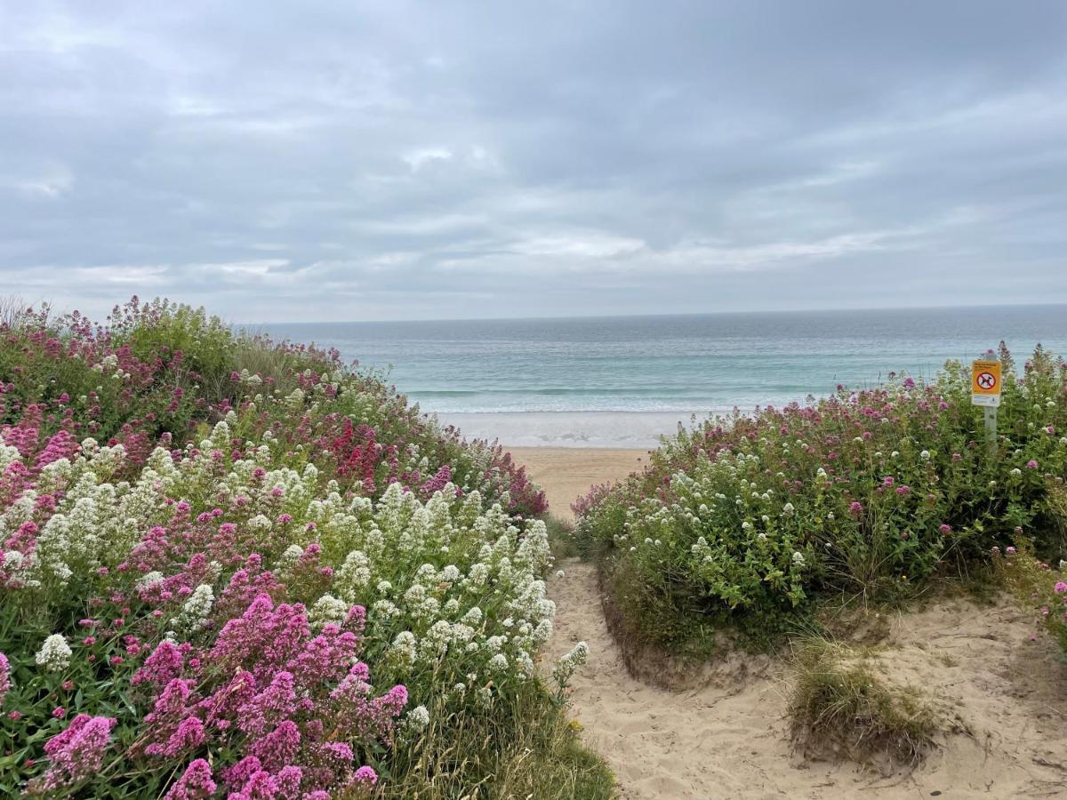 Pottsville Cabin - Short Walk To Praa Sands Beach Exteriör bild
